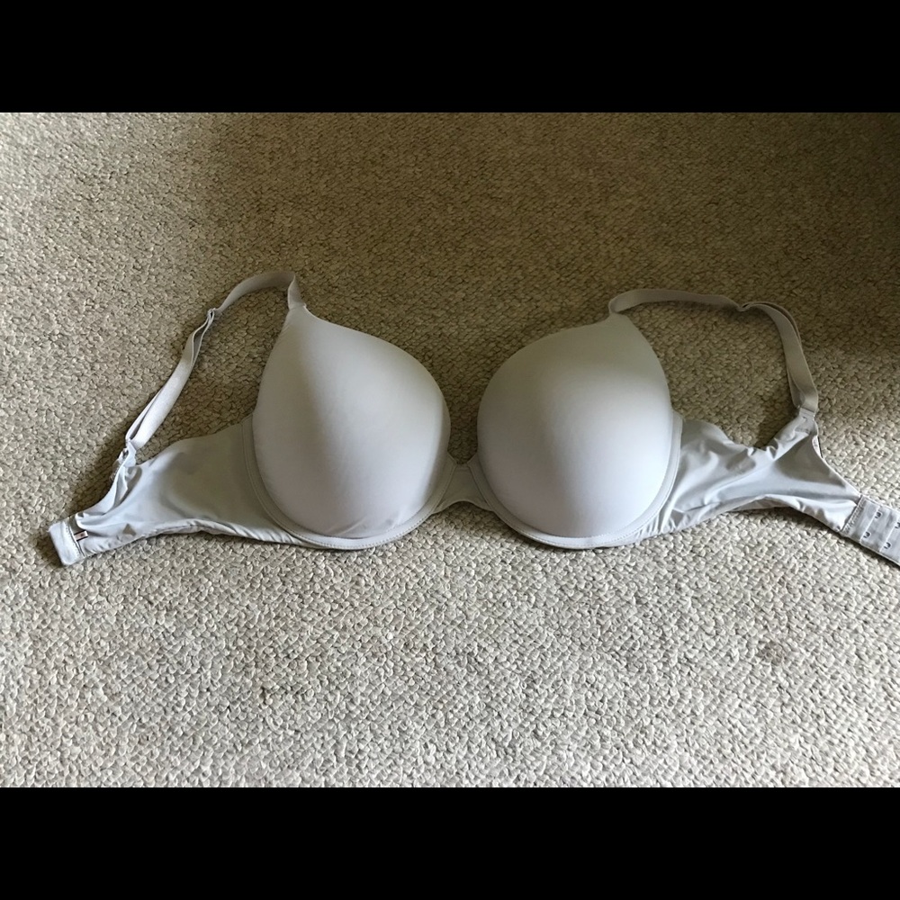 Victoria’s Secret perfect shape bra